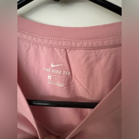 Nike Rose Crop Tee - Picture 7 of 7